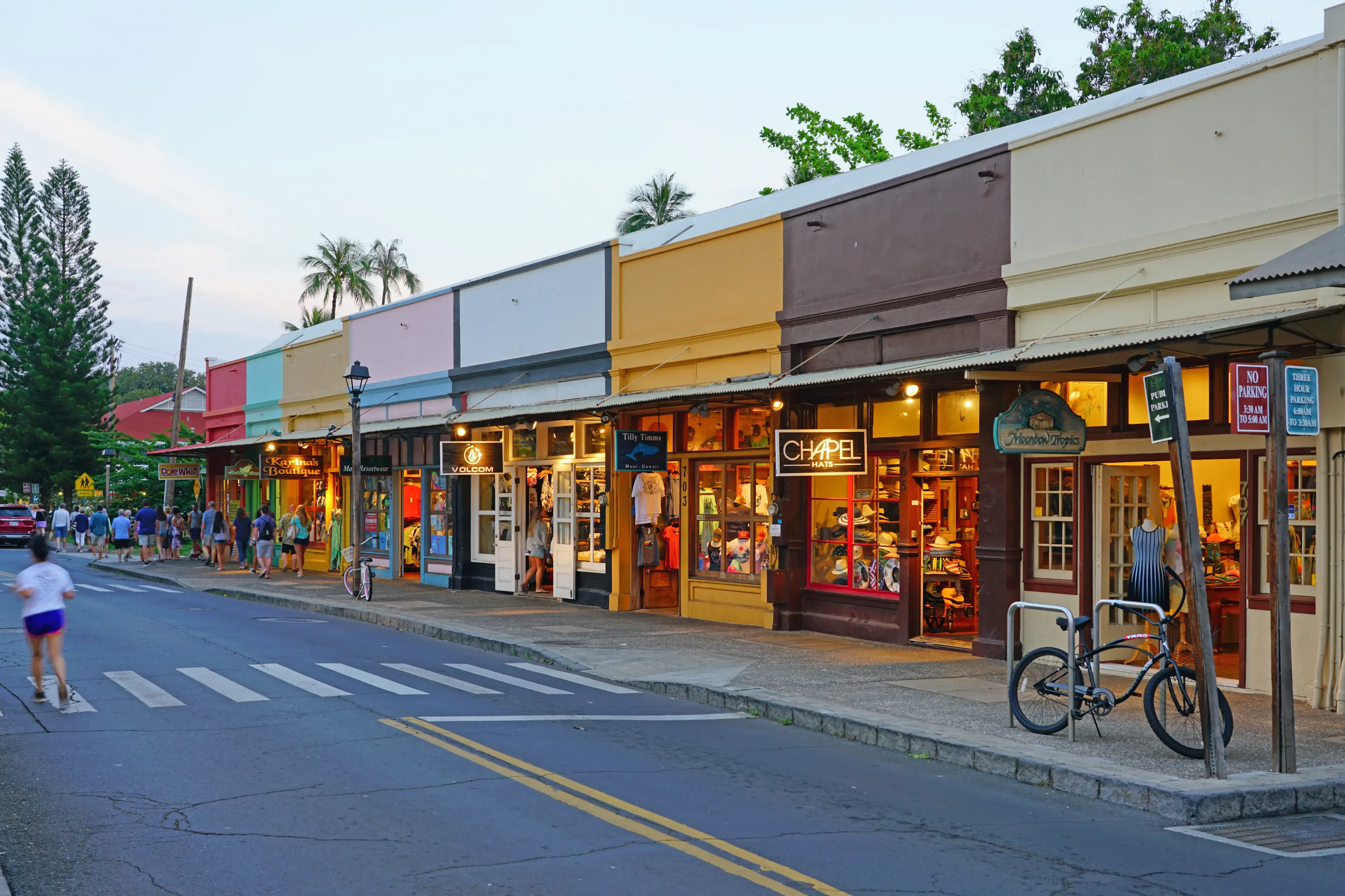 Best Lahaina hotels. Cheap hotels in Lahaina, Hawaii, United States